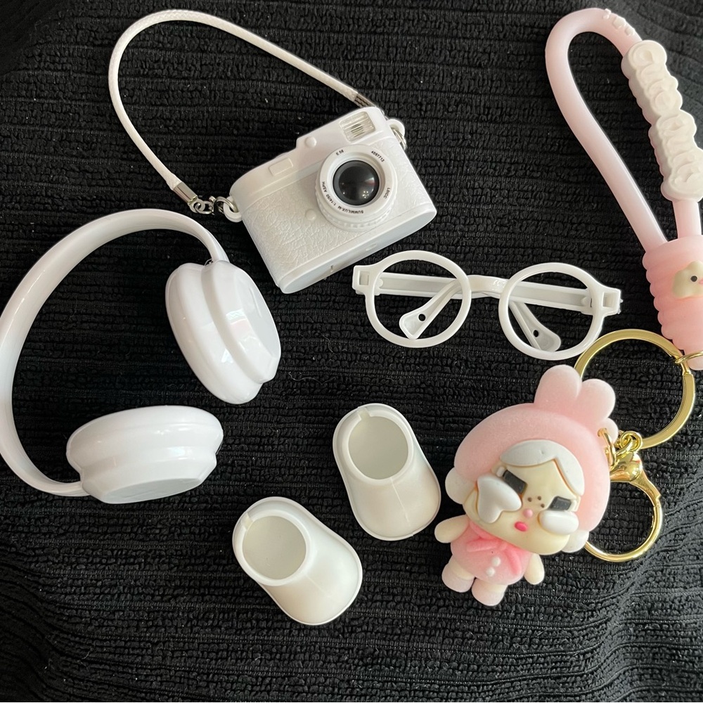 Labubu accessories - Picture 3 of 3